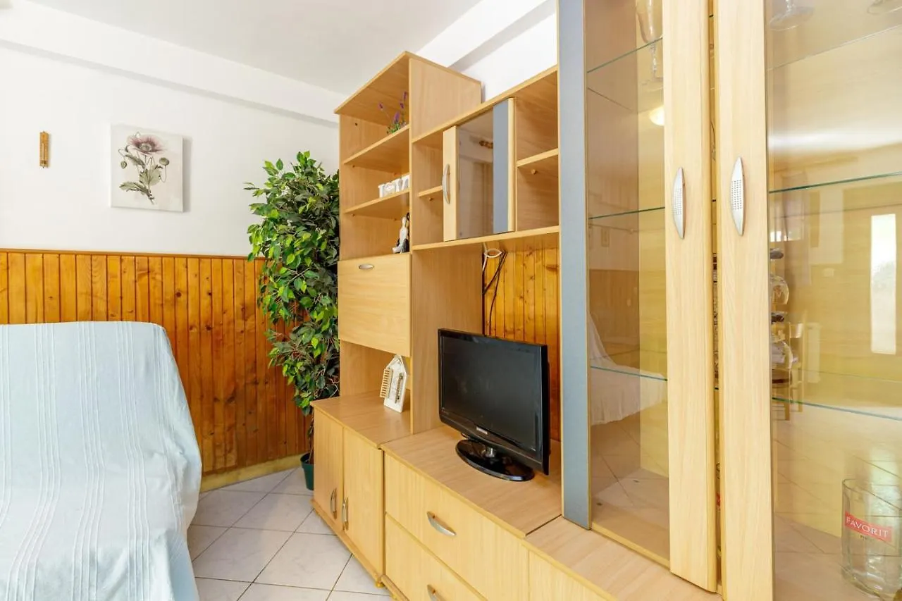 Guest house Apartments Slavko 638 Pula