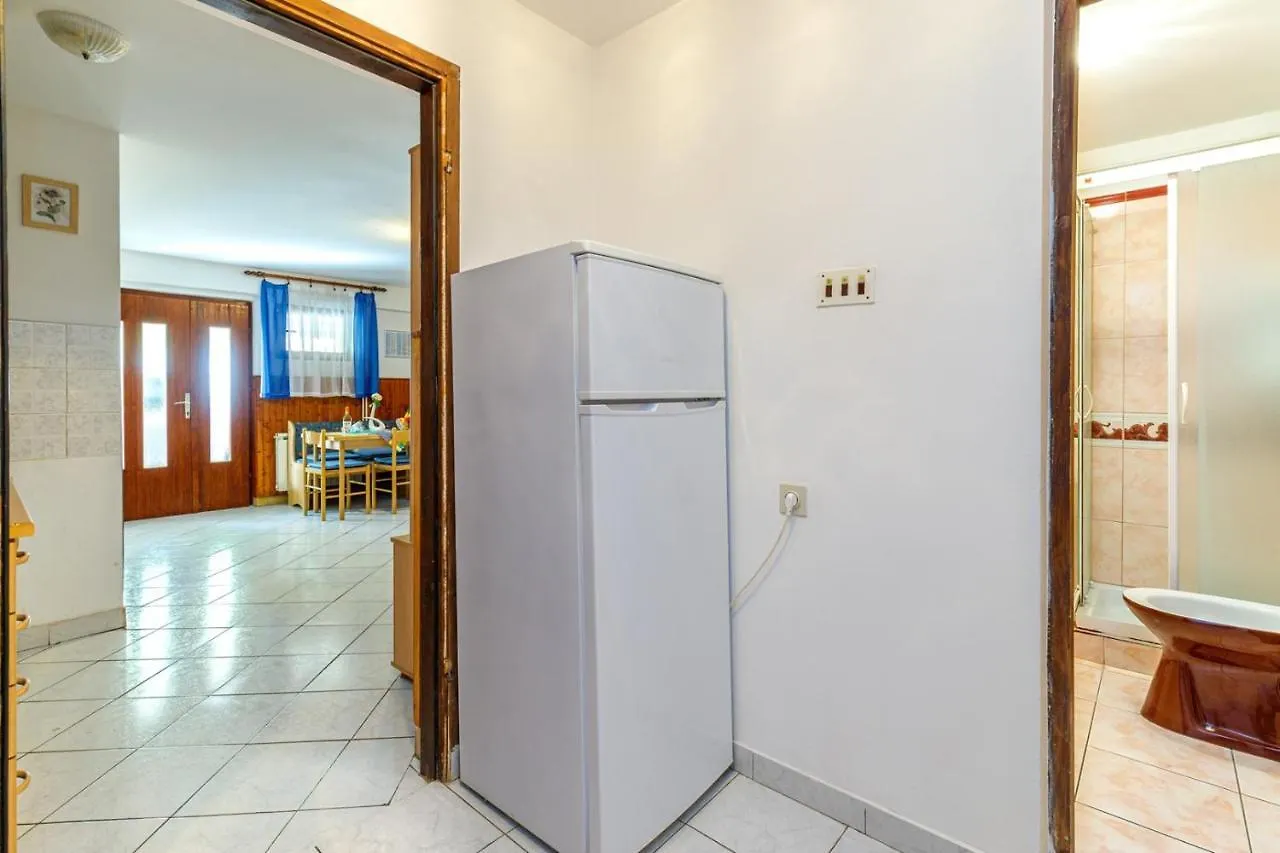 Apartments Slavko 638 Pula 3*,  Croatia