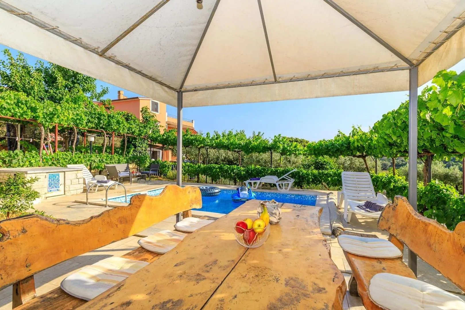 Apartments Slavko 638 Pula Croatia