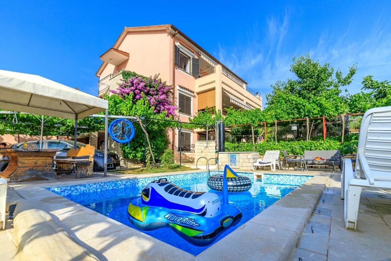 Apartments Slavko 풀라